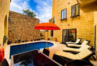 Serenity BnB has Balcony rooms