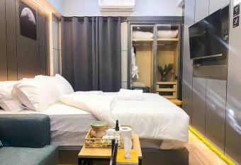 Amandalu at Orchard apartemen has Balcony rooms