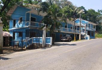 Bliss on the Bay family has Balcony rooms