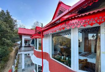 StayVista at Daffodil Cottages with Indoor Games has Balcony rooms