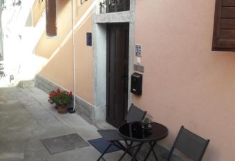 Padelica allows 18 year olds to book a room