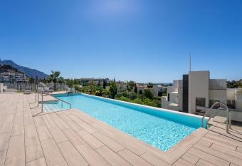 Aqualina 3 bedrooms has Balcony rooms