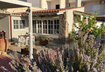 Aggelou Apartments allows 18 year olds to book a room