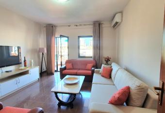 Star Apartment has rooms with a private hot tub