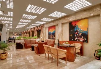 MAXX VALUE - HOTEL KOHINOOR CONTINENTAL has Smoking rooms