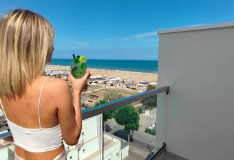 Eurhotel has Balcony rooms