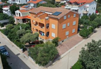 Apartmani Hepea has Balcony rooms