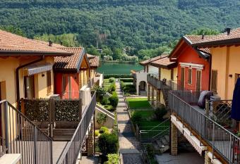 Appartamento IRIS has Balcony rooms