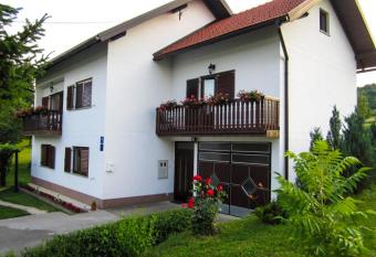 Apartment & Room Monika has Balcony rooms