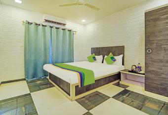 Treebo Trend Shindola Resort allows 18 year olds to book a room