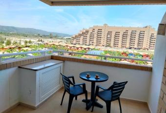 ACV - Costa Azahar II - 2   linea planta 3 norte allows 18 year olds to book a room