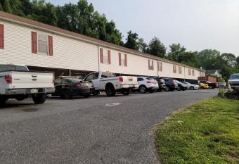 Stardust Motel allows 18 year olds to book a room