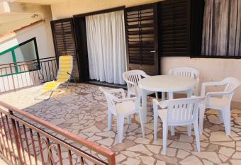 Apartman Donna has Balcony rooms