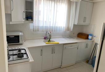 SARIMSAKLIDA ESYALI 1+1 DAIRE has Balcony rooms