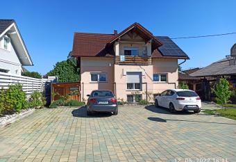 Vagon - studio - near BTC, Ljubljana has Balcony rooms