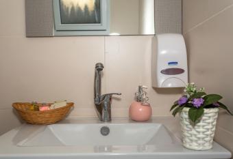 Etzel Tami Hospitality allows 18 year olds to book a room