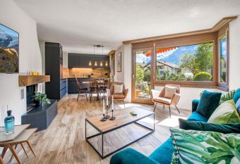 Chalet Petunia has Balcony rooms