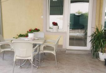 Mile allows 18 year olds to book a room