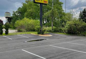 Super inn,Lansing,mi allows 18 year olds to book a room