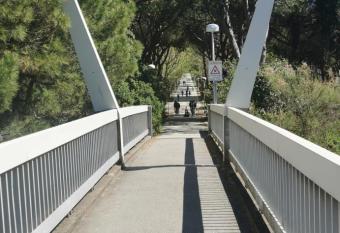 Vacances LGM has Balcony rooms