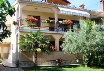 Apartments Rito  a has Balcony rooms