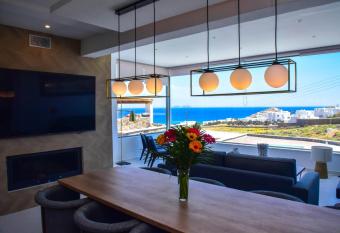 Frankie   s Sunrise villa allows 18 year olds to book a room