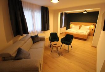 DER Hirsch Hotel allows 18 year olds to book a room