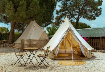 Kampaoh Marbella allows 18 year olds to book a room