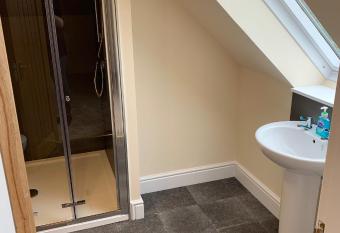 East Cottage allows 18 year olds to book a room