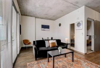 FRONTDESK Urbanite Apts Lower East Side Milwaukee has Balcony rooms