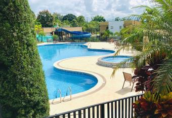 Hermoso y Nuevo Apartamento de descanso en el eje cafetero piscina WIFI has Balcony rooms