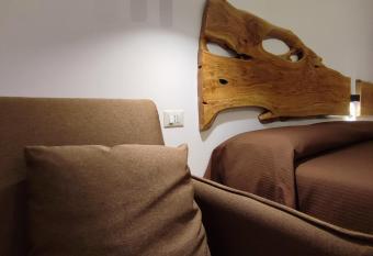 B&B San Vito allows 18 year olds to book a room