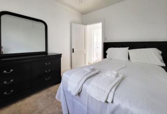 7 Beachside inn allows 18 year olds to book a room