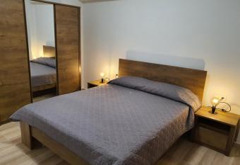 Perama View Apartments has Balcony rooms