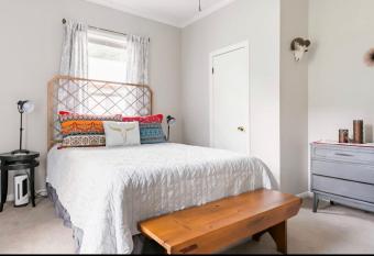 Hip Boho St Elmo has Balcony rooms