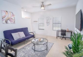 BRAND NEW 6 Stylish 3BR Near Exciting Downtown allows 18 year olds to book a room