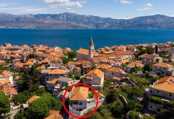 Apartments with a parking space Postira, Brac - 19107 has Balcony rooms