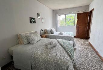 CASA AZALEA has Balcony rooms