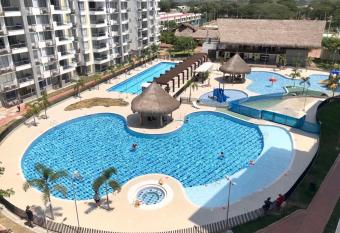 Espectacular apartamento en Condominio Pe  azul con BBQ has Balcony rooms