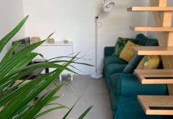 CASA DAS MOURAS allows 18 year olds to book a room