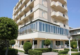 Diplomatic has Balcony rooms