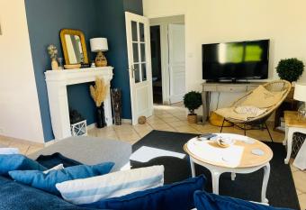 Le 4 Maison de charme proche de la plage wifi has Balcony rooms