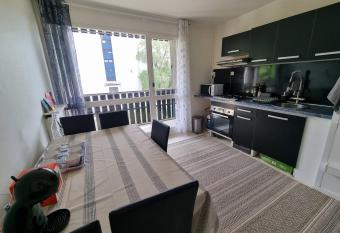 The grenoblois family #DH has Balcony rooms