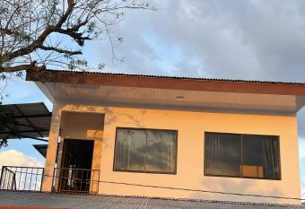 Mi Casita Apartamentos has Balcony rooms