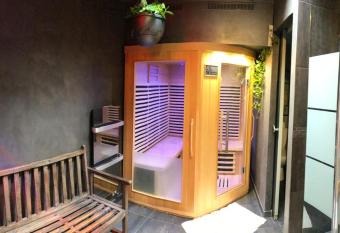 Charmante Maison de Ville Sauna & Terrasse has Balcony rooms