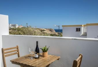 Sunset Apartment has Balcony rooms