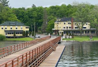 Hotel Kenney Rideau has Balcony rooms