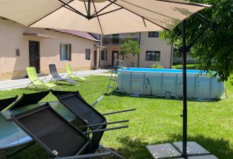 Amazing 1 bed Flat has Balcony rooms