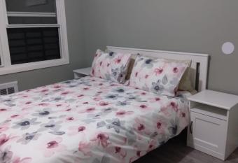 brighton beach rooms allows 18 year olds to book a room