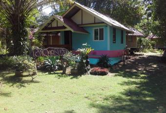 Racha Sunset Resort allows 18 year olds to book a room